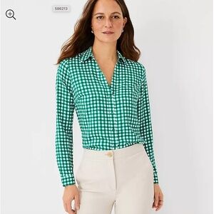 Ann Taylor Plaid Essential Shirt Bright Kelly Green. NWT size small.